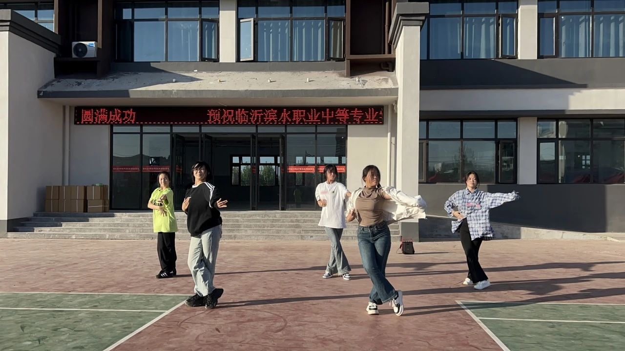 3d43558bfb3210caa2052f892d900b36.jpg